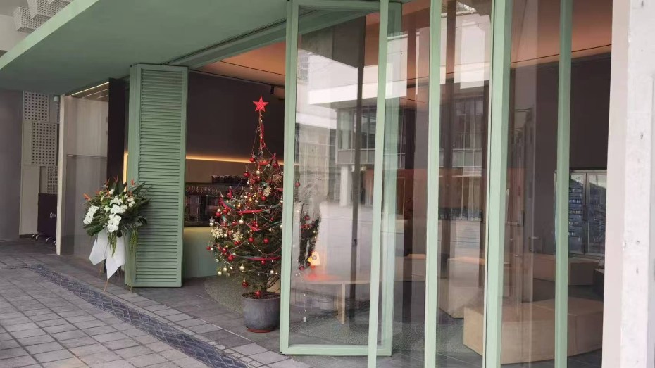 超白玻璃系列店铺玻璃移动隔断